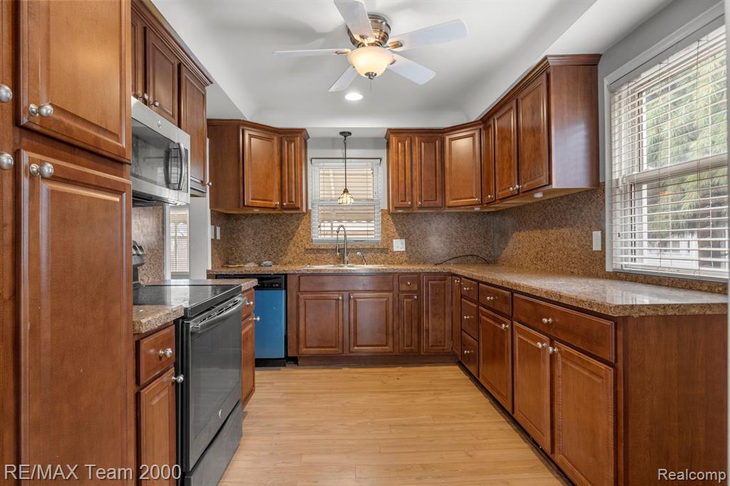 6744 Henry Ruff Road Garden City, MI 48135 - Photo 8 of 30 Gallery Image 8