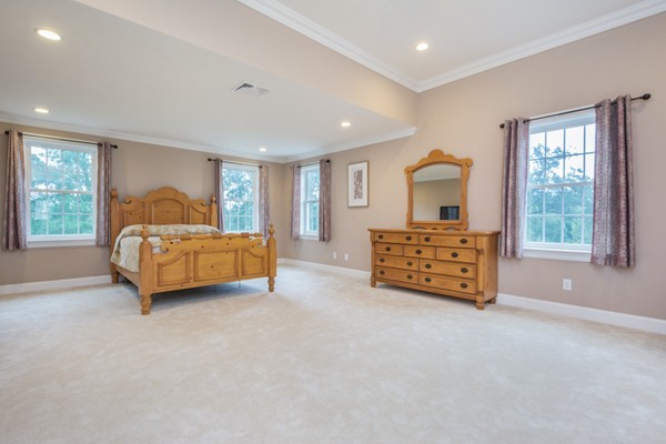 7 Hickory Bend Road Shrewsbury, MA 01545 - Photo 14 of 25 Gallery Image 14