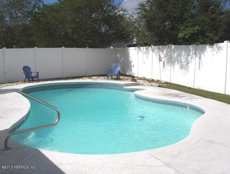 8443 Ivey Road Jacksonville, FL 32216 - Photo 20 of 23 Pool & Privacy Fence