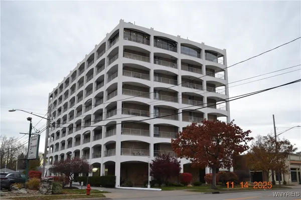 $1,400 | 5854 Main Street, Unit 301, Amherst, NY 14221