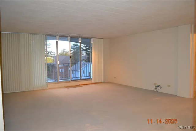 $1,400 | 5854 Main Street, Unit 301, Amherst, NY 14221