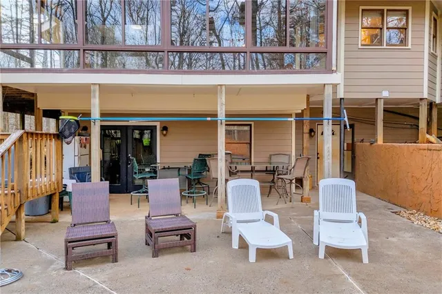 a view of a yard with mountain view