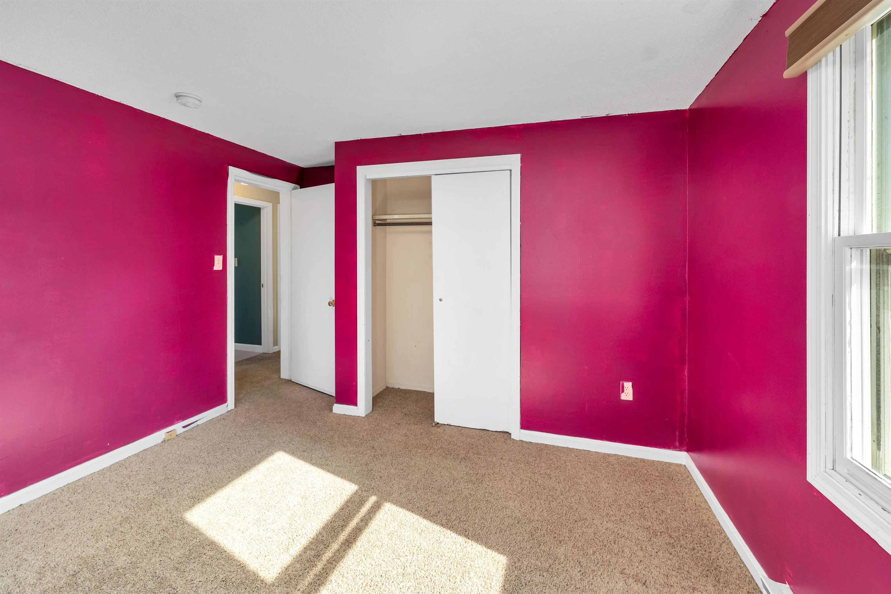 21 High Street Stratham, NH 03885 - Photo 3 of 45
