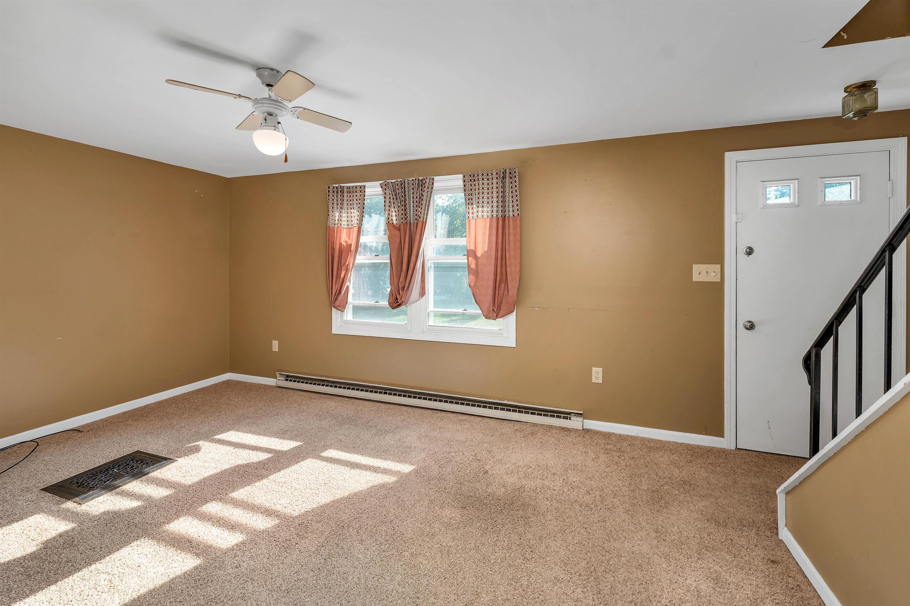 21 High Street Stratham, NH 03885 - Photo 7 of 45