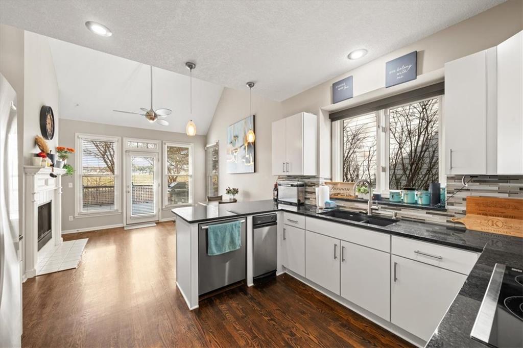 12204 Sagamore Road Leawood, KS 66209 - Photo 11 of 37