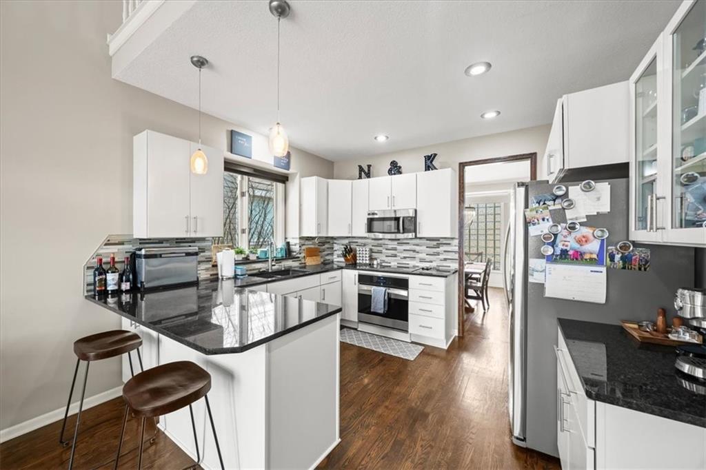 12204 Sagamore Road Leawood, KS 66209 - Photo 12 of 37