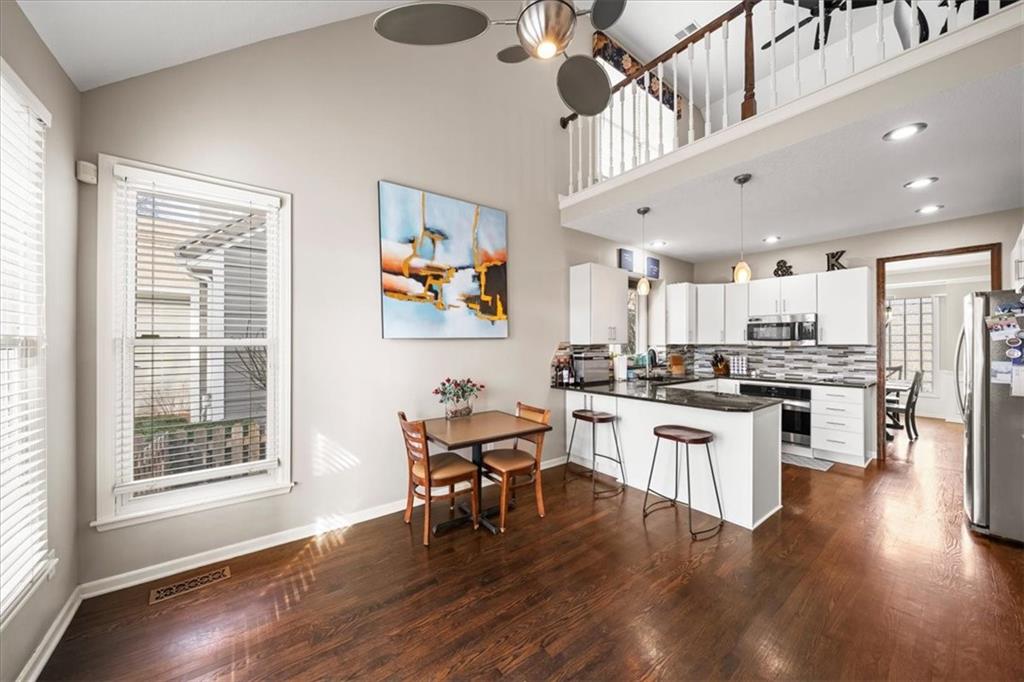 12204 Sagamore Road Leawood, KS 66209 - Photo 16 of 37