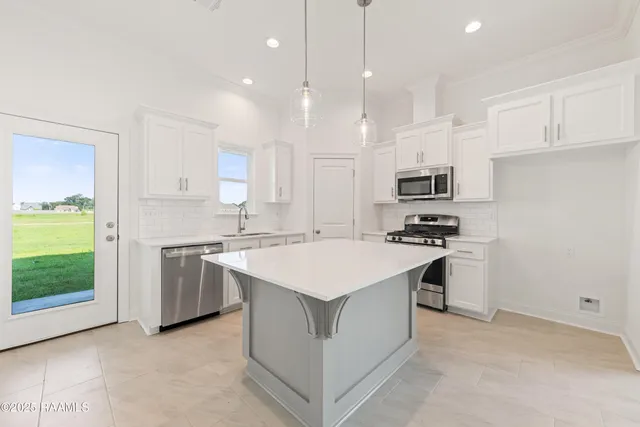 $259,999 | 310 Gun Runner Drive, Lafayette, LA 70507