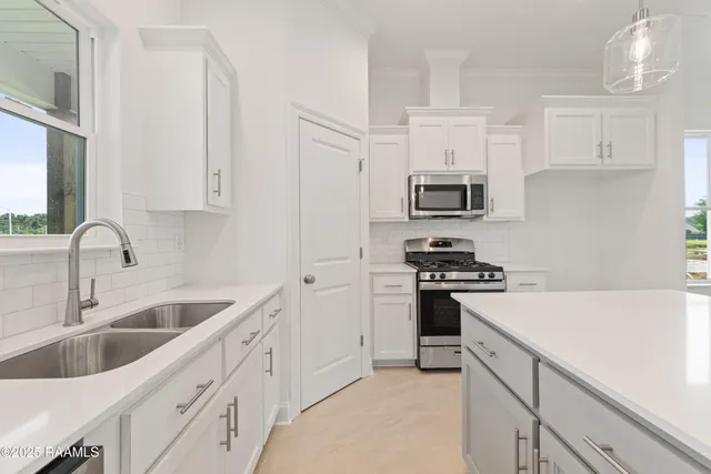 $259,999 | 310 Gun Runner Drive, Lafayette, LA 70507