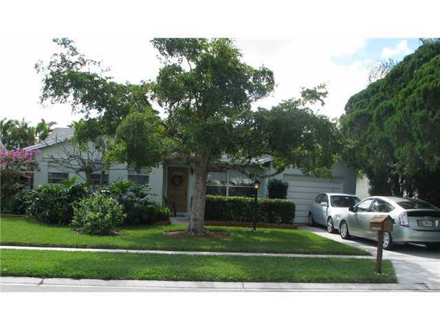 8794 Southwest 11th Street Boca Raton, FL 33433 - Photo 1 of 16 Primary Photo
