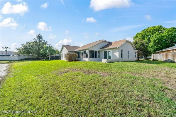 $445,000 | 3112 Lago Vista Drive, Melbourne, FL 32940