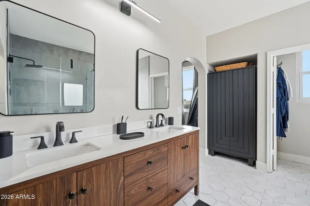 $875,000 | 6300 South Black Hills Way, Chandler, AZ 85249