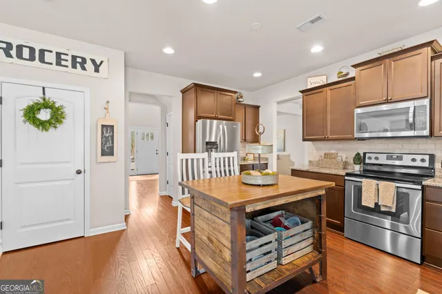 $560,000 | 22 Fox Hall Crossing East, Senoia, GA 30276