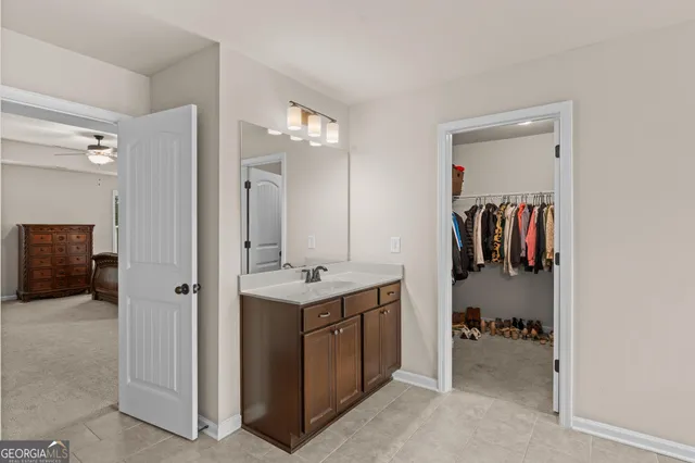 $560,000 | 22 Fox Hall Crossing East, Senoia, GA 30276