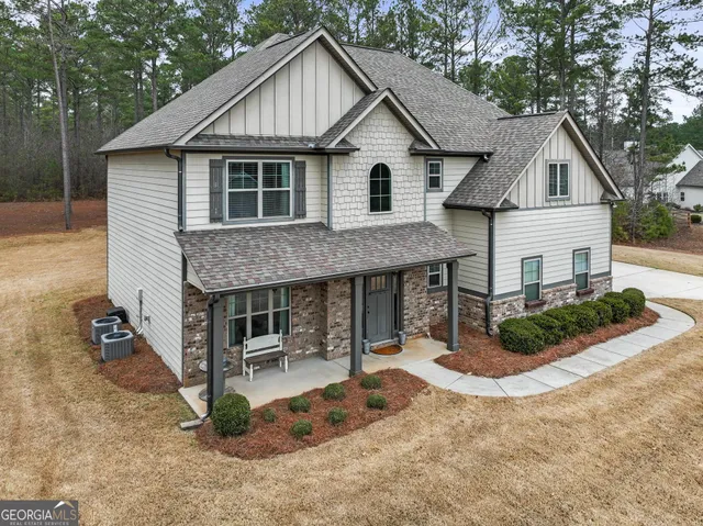 $560,000 | 22 Fox Hall Crossing East, Senoia, GA 30276