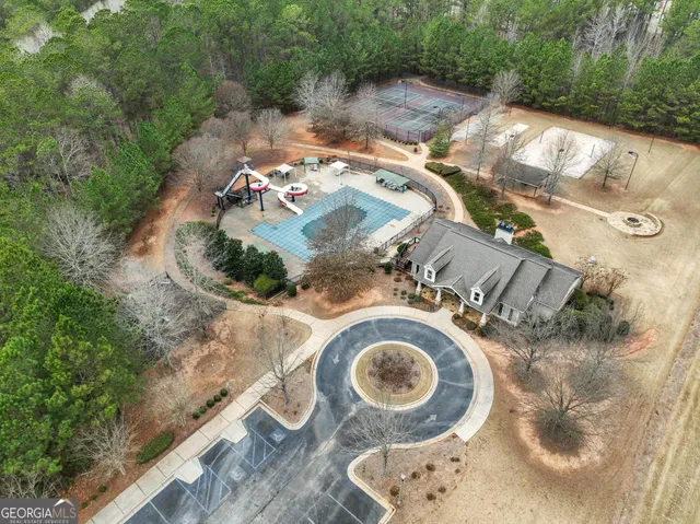 $560,000 | 22 Fox Hall Crossing East, Senoia, GA 30276