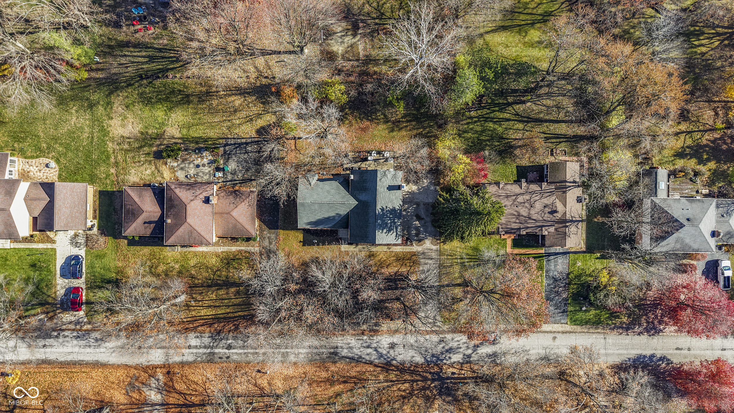 8849 Shagbark Road Indianapolis, IN 46260 - Photo 36 of 41 Gallery Image 36