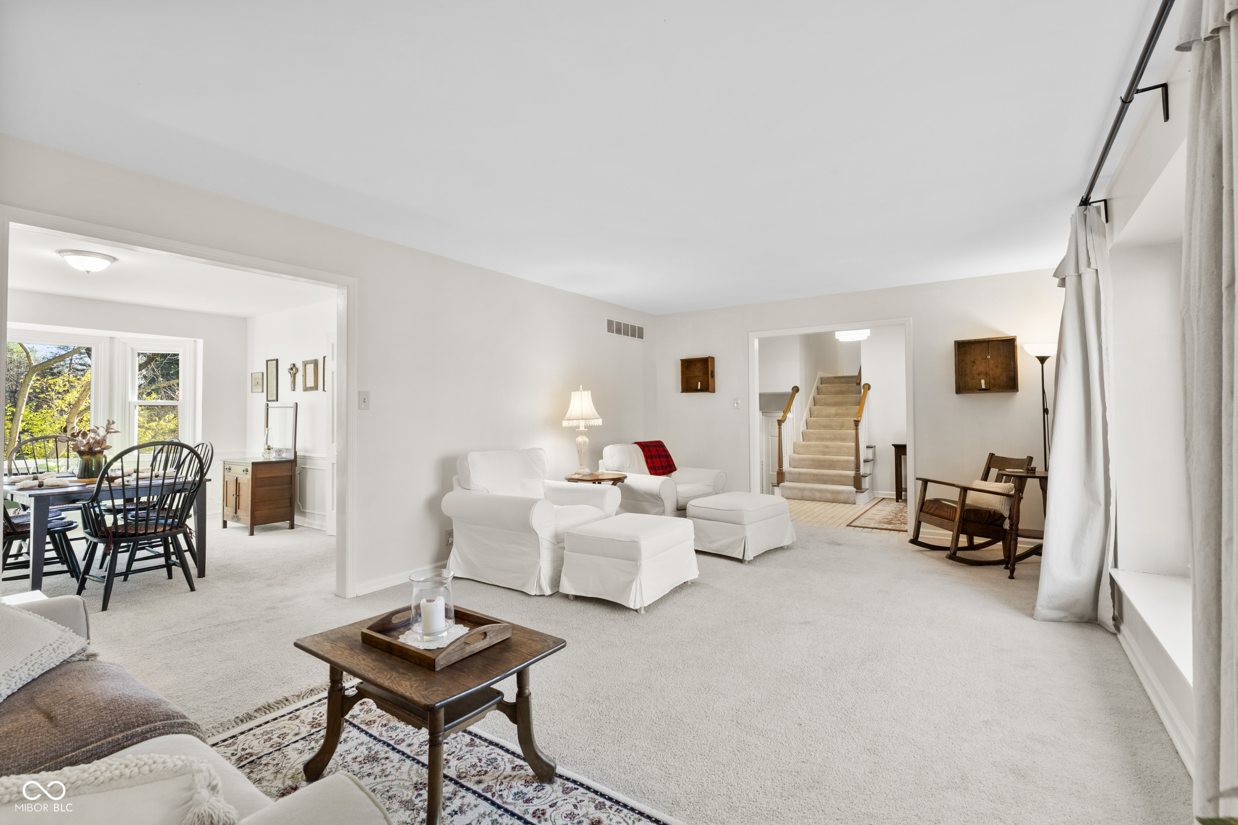8849 Shagbark Road Indianapolis, IN 46260 - Photo 7 of 41 Gallery Image 7
