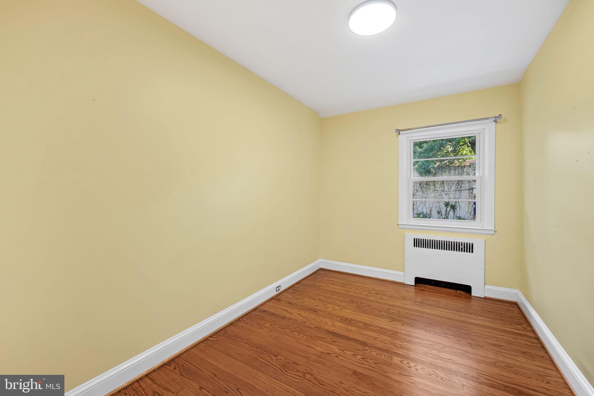 1305 Northview Road Baltimore, MD 21218 - Photo 20 of 33 Third Bedroom