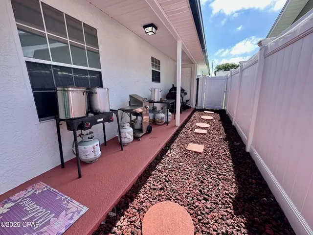 $549,999 | 122 Seaclusion Circle, Panama City Beach, FL 32413