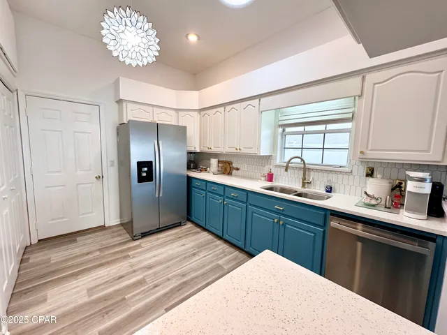 $549,999 | 122 Seaclusion Circle, Panama City Beach, FL 32413