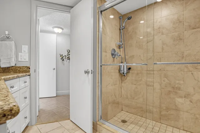 $674,000 | 2800 North Ocean Drive, Unit A22A, Singer Island, FL 33404