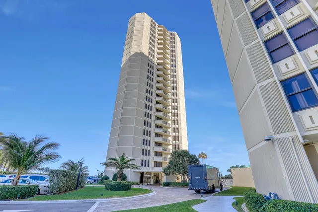 $674,000 | 2800 North Ocean Drive, Unit A22A, Singer Island, FL 33404