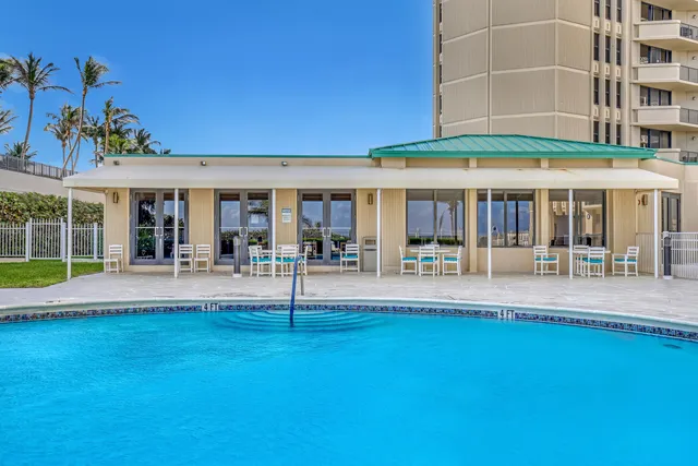 $674,000 | 2800 North Ocean Drive, Unit A22A, Singer Island, FL 33404