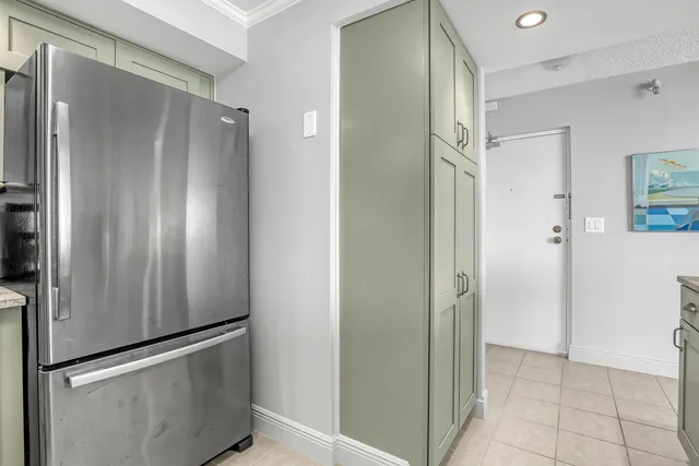 $674,000 | 2800 North Ocean Drive, Unit A22A, Singer Island, FL 33404