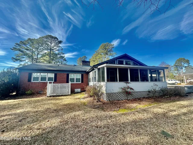 $249,500 | 605 South Pembroke Avenue, Ahoskie, NC 27910