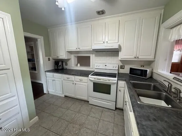 $249,500 | 605 South Pembroke Avenue, Ahoskie, NC 27910