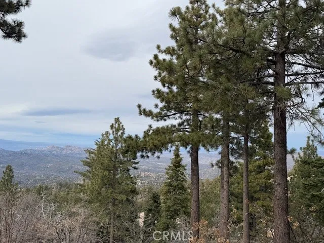 $574,000 | 33149 Holcomb Creek Drive, Green Valley Lake, CA 92341