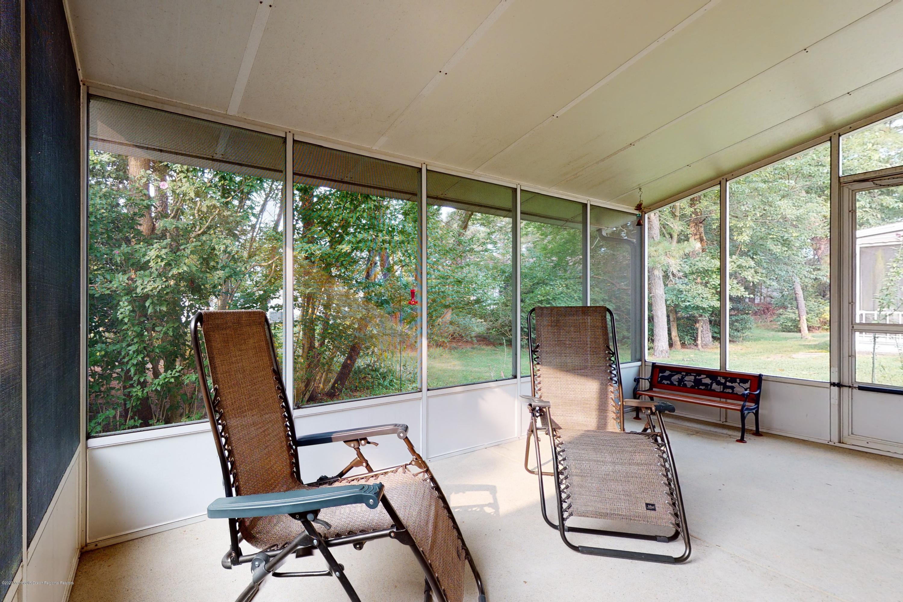 21 Augusta Road Whiting, NJ 08759 - Photo 11 of 35 21-Augusta-09232020_105317