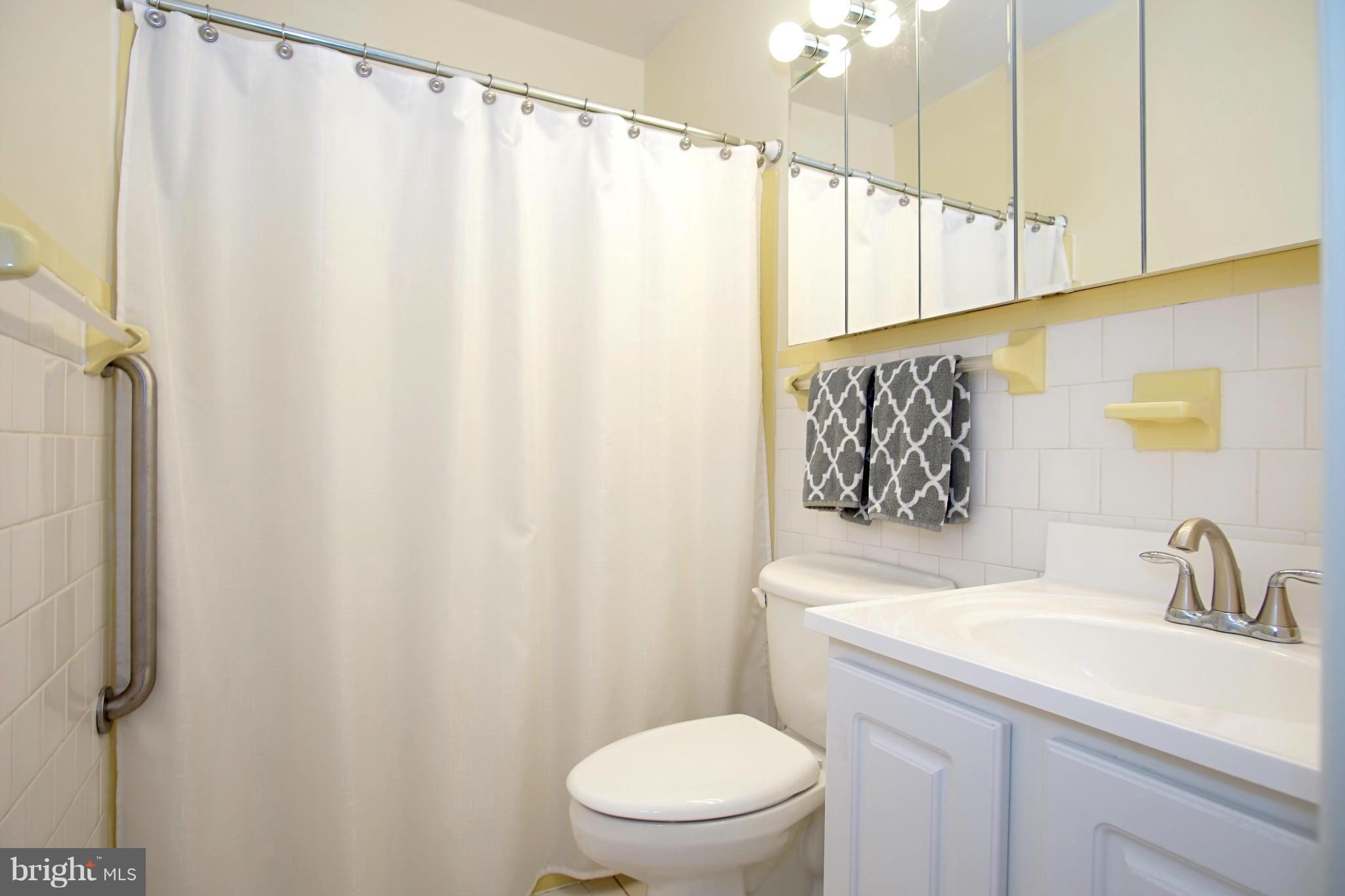 30 Goldstein Road Prince Frederick, MD 20678 - Photo 11 of 30 Full Bathroom Main Level