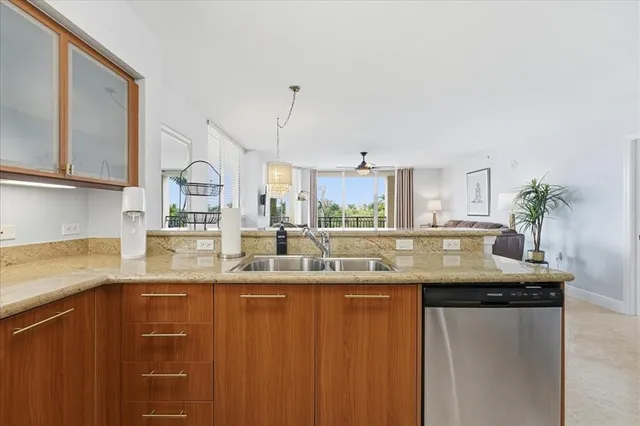 $624,900 | 2011 North Ocean Boulevard, Unit 302, Fort Lauderdale, FL 33305