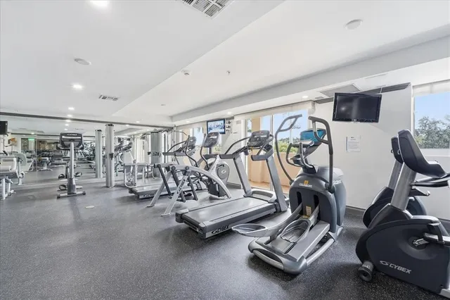 $624,900 | 2011 North Ocean Boulevard, Unit 302, Fort Lauderdale, FL 33305