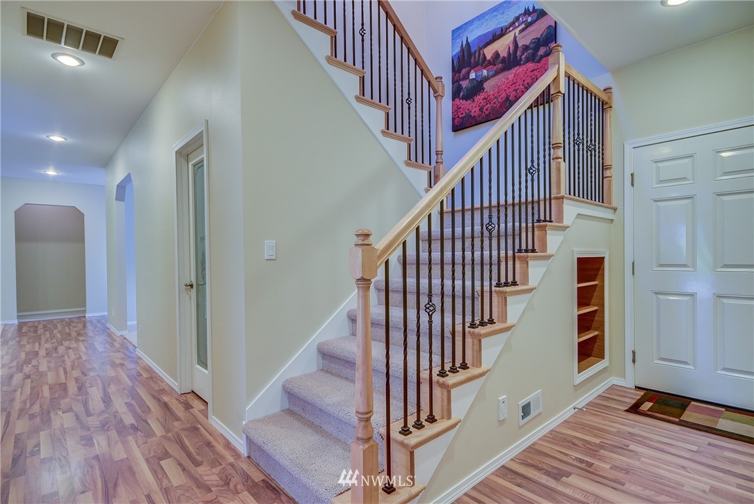 363 Ducken Road Oak Harbor, WA 98277 - Photo 3 of 25 Gallery Image 3