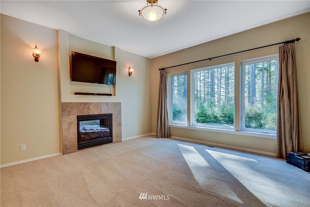 363 Ducken Road Oak Harbor, WA 98277 - Photo 6 of 25 Gallery Image 6