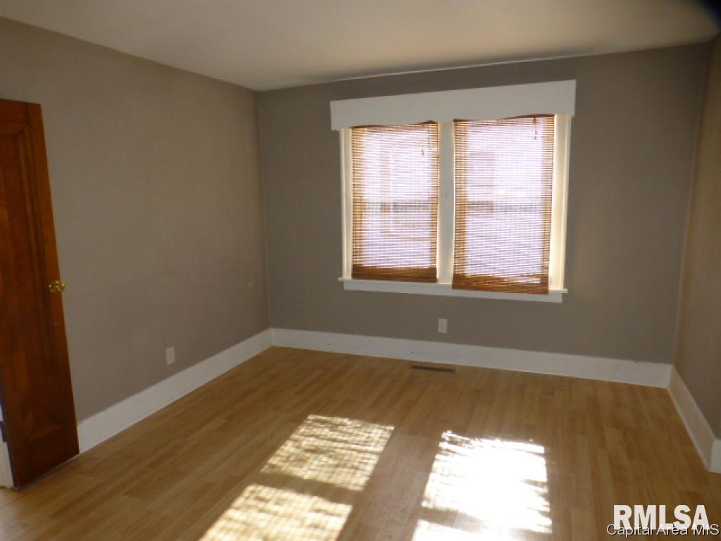 2418 Yale Boulevard Springfield, IL 62703 - Photo 4 of 13 Gallery Image 4