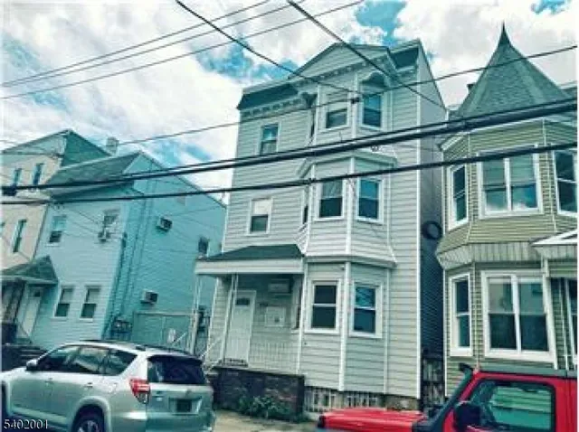 $689,999 | 360 New Street, Unit 3, Newark, NJ 07103