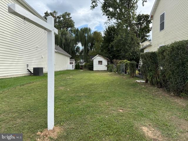 562 Girard Street Havre de Grace, MD 21078 - Photo 3 of 20 a view of a back yard of the house