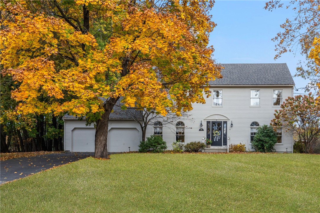 33 Southbury Road Cumberland, RI 02864 - Photo 1 of 43 Gallery Image 1