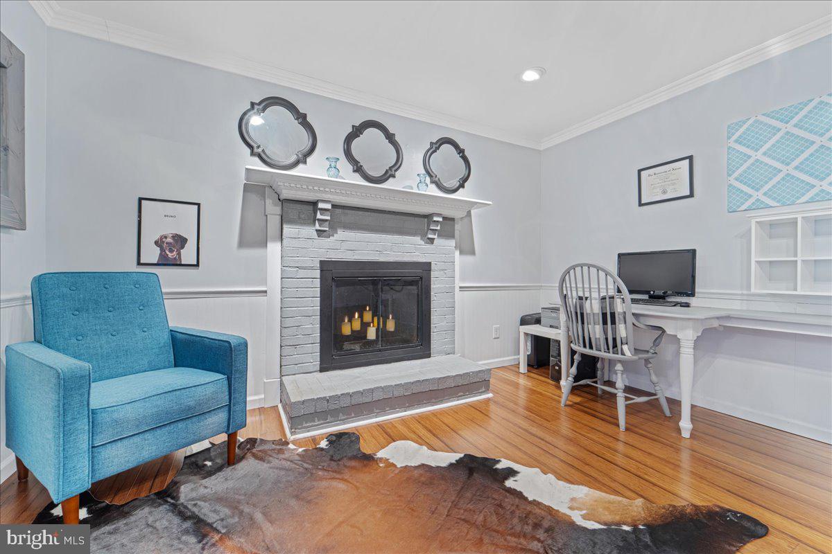 15211 Elk Run Road Chantilly, VA 20151 - Photo 17 of 47 Family Room Fireplace