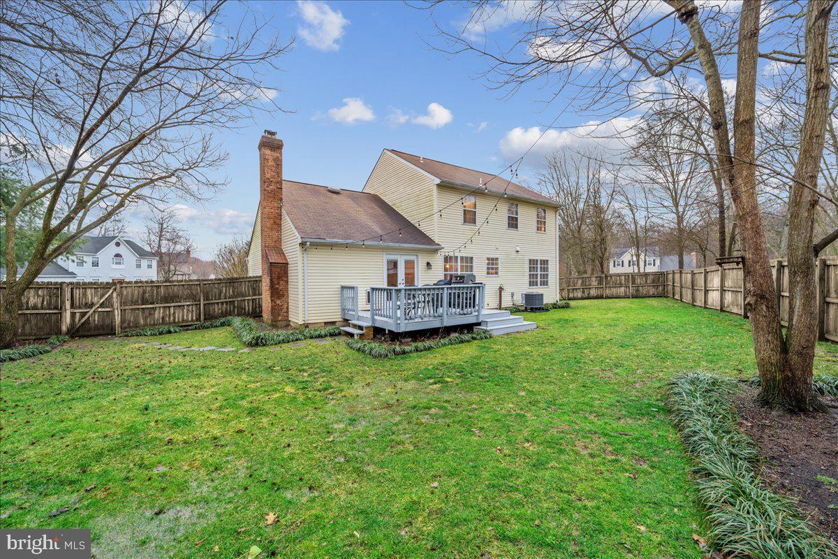 15211 Elk Run Road Chantilly, VA 20151 - Photo 36 of 47 Rear Yard