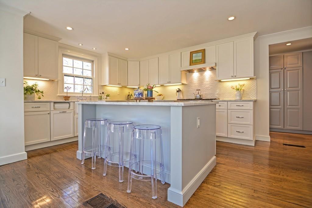 2 Auburn Road Wellesley, MA 02481 - Photo 14 of 42