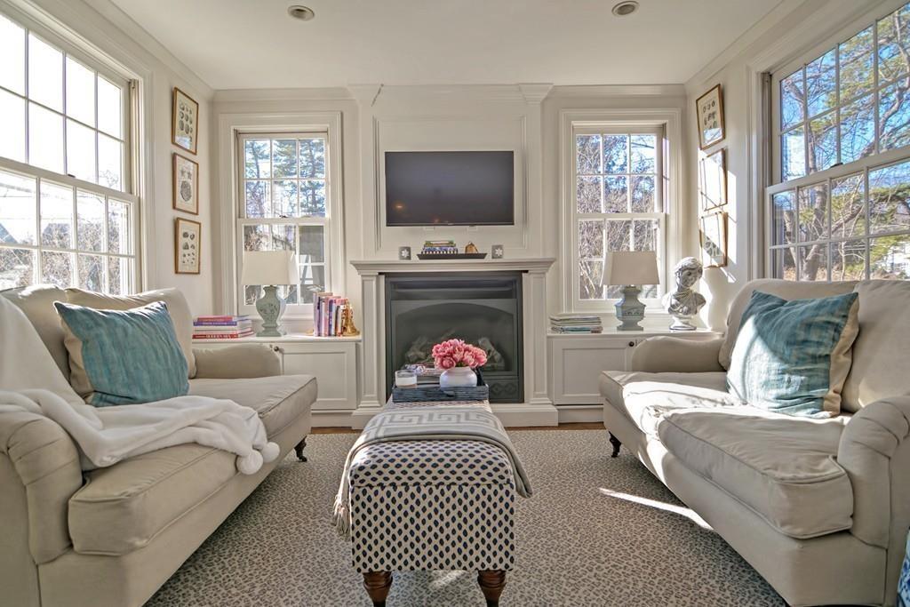 2 Auburn Road Wellesley, MA 02481 - Photo 17 of 42