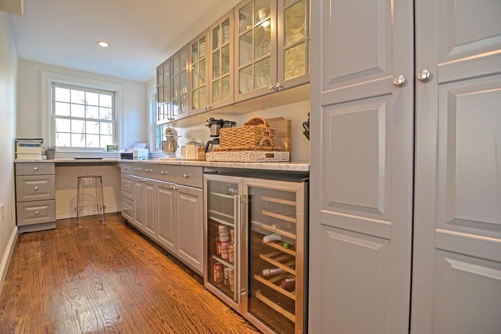 2 Auburn Road Wellesley, MA 02481 - Photo 20 of 42