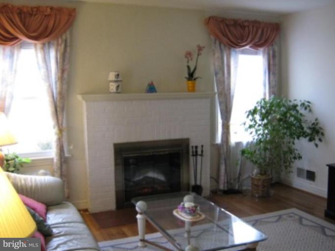 3506 Nimitz Road Kensington, MD 20895 - Photo 3 of 21 Living Room #2