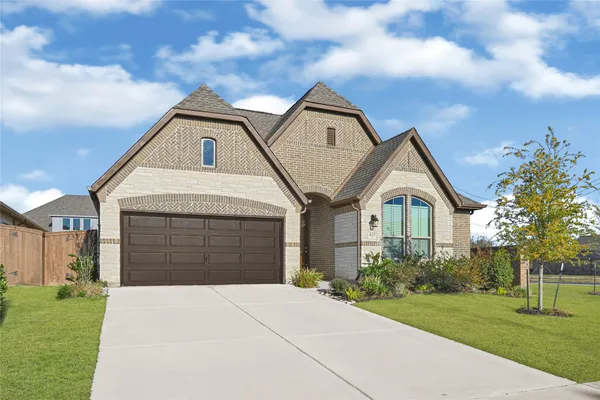 $2,800 | 430 Rita Blanca Drive, Webster, TX 77598