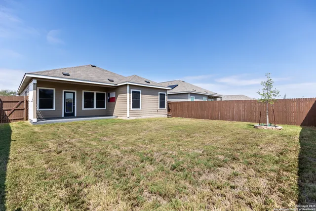 $1,995 | 2425 Vesper Bend, New Braunfels, TX 78130